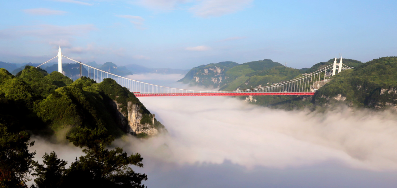 矮寨大橋-設計（2015年度IRF國際道路GRAA成就獎）（2019魯班獎）（2012中國專利優秀獎）（2013中國公路學會科學技術特等獎）（2017李春獎）（2018國家科技進步二等獎）（2021中國土木工程詹天佑獎）