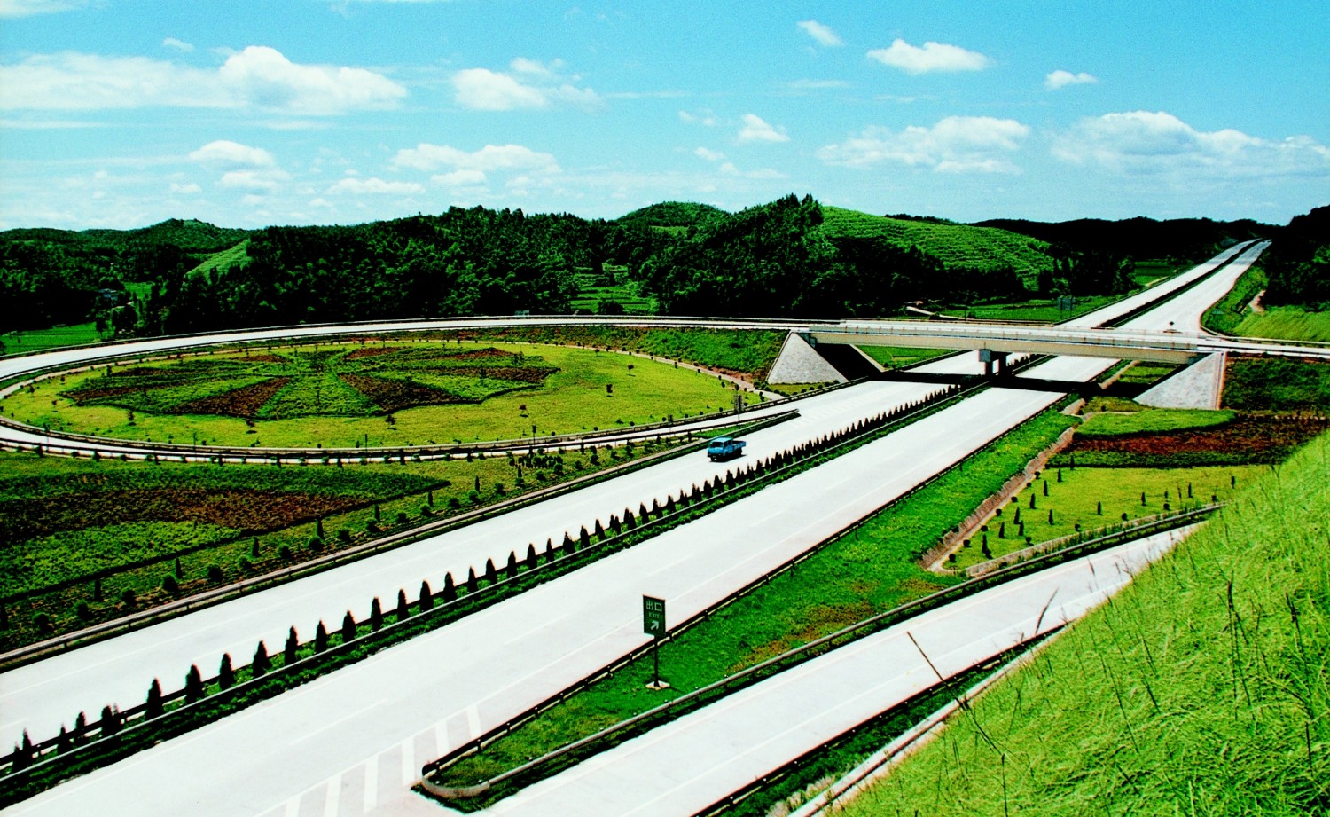 Xiangxiang-Leiyang Section in Hunan of Beijing-Hong Kong & Macao Expressway